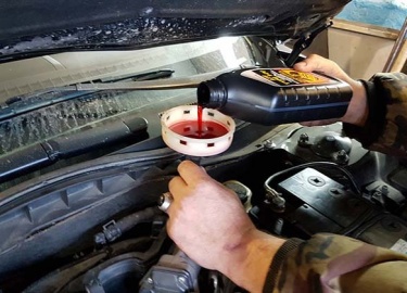 В статье рассказывается о том, как самостоятельно провести замену масла в АКПП Мазда 6 GH. Фото, видео и инструкция.
