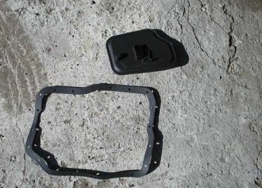 В статье мы рассказываем о том, как провести замену масла в АКПП Мазда 6. Фото, видео и подробная инструкция.
